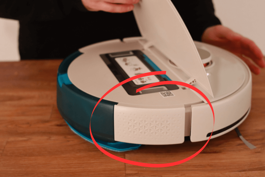 Der fehlende Wandabstandssensor des Philips HomeRun ist zu sehen. 